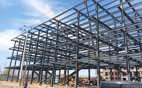 甘南甘南钢结构厂房屋面选材指南：确保性能与经济性的完美结合